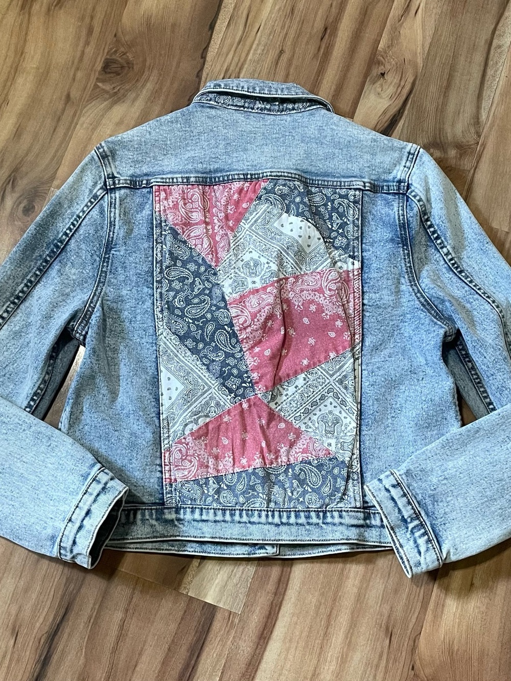 NWT Driftwood Denim Trucker Jacket Bandana Patchwork Back  Boho Free People M